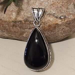 Black Onyx Pendant - powerful protection stone